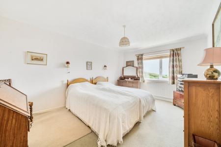 1303609-21-6849c8e8e