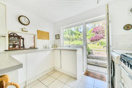 1303609-15-6849c8bf7