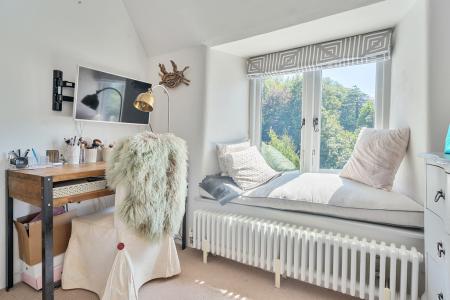 1334464-27-689399dba