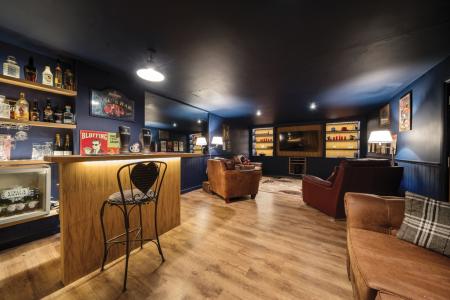 1328747-4-68824e8f54