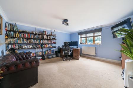 1328747-3-68824e4906