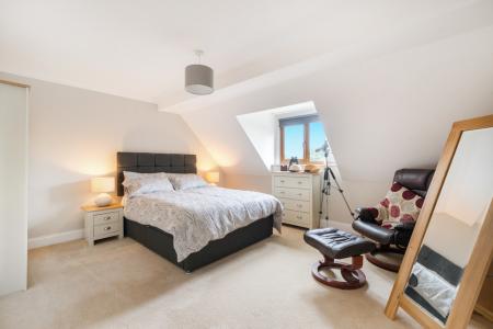 1328747-21-688252c77