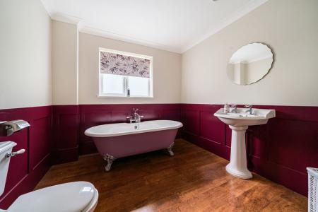 1328747-16-688251a08