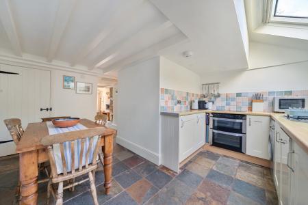 1360918-3-68dbb0a3ba