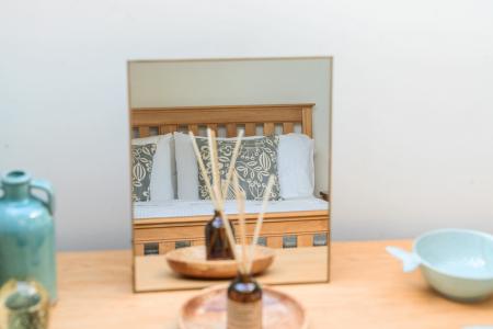 1360918-26-68dbec3cb