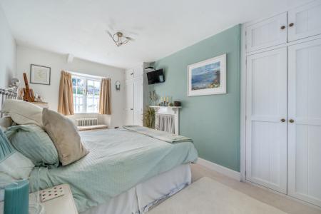 1302537-20-6849546e1