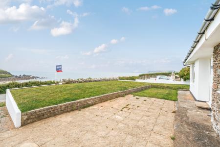 1332064-5-689a0c0c3a