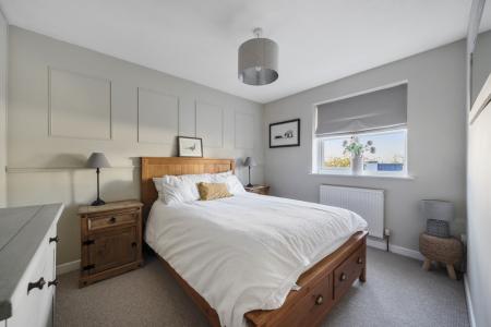 1383688-11-691df76d1