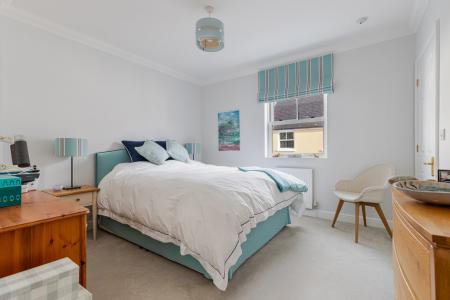 A16 - 6 Tuckers Broo