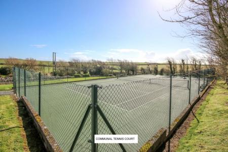 Communal Tennis Cour