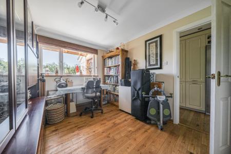 1-1315118-1-6871546d