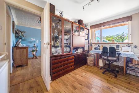 1-1315118-1-6871546d