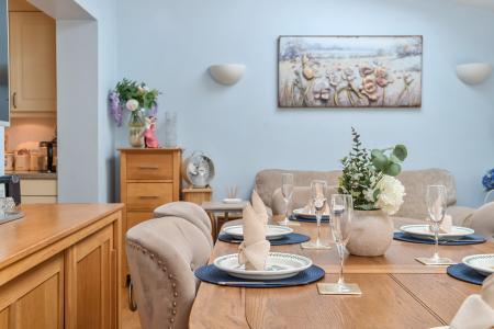 1330715-41-6887cbfef