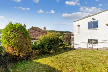 A04 - Newton Ferrers