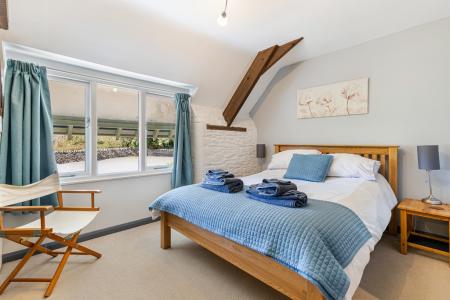 A10 - Hobbit Cottage