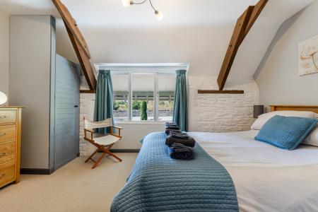 A09 - Hobbit Cottage