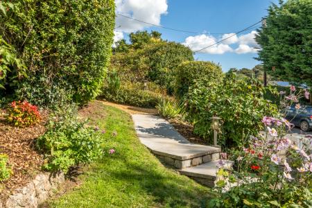 1354464-9-68d3f2fb62