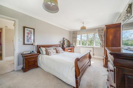 1354464-35-68d3f52be