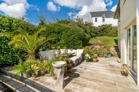 1354464-5-68d3f26c23