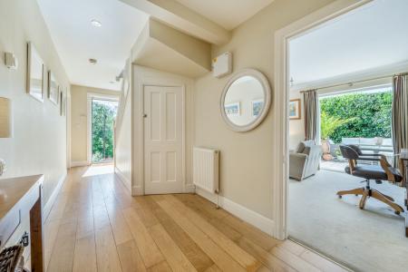 1354464-10-68d3f31c2