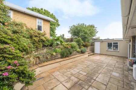 1282727-17-68417db13