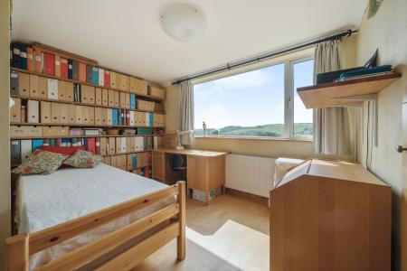 1282727-22-684183044