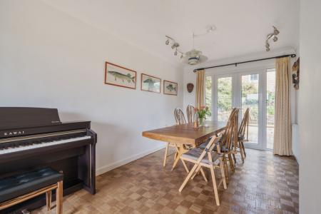 1282727-12-68417162e