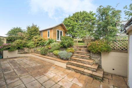 1282727-7-68416d4e62