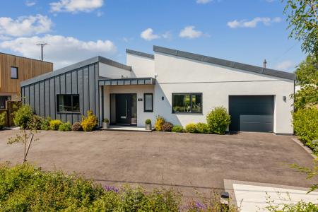 A01 - Brixton, Reeve