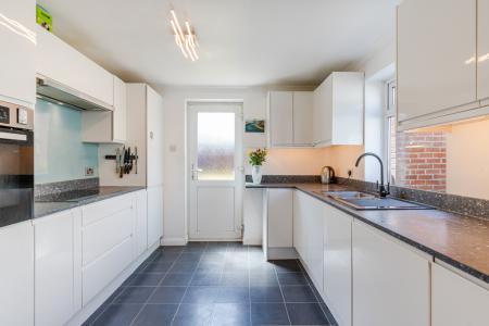 A11 - 111 Yealm Park