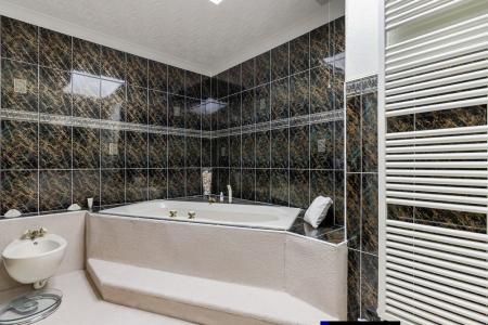 A44 - Kiora 7 Church