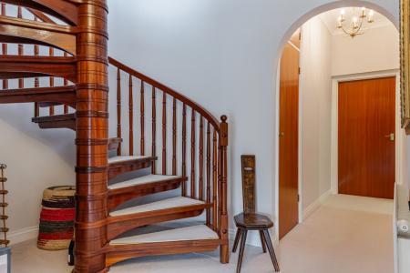 A40 - Kiora 7 Church