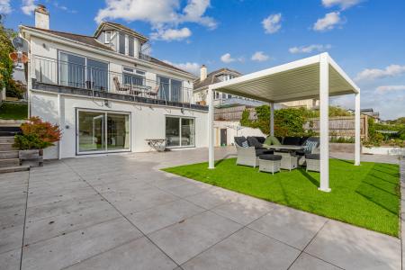 A26 - Kiora 7 Church