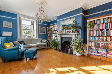 A13 - 9 Fore Street,