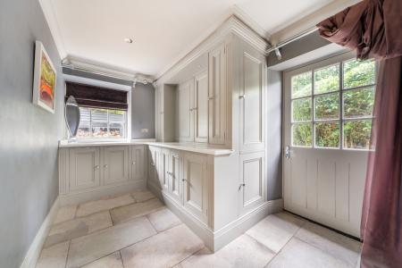 1344036-81-68c281450