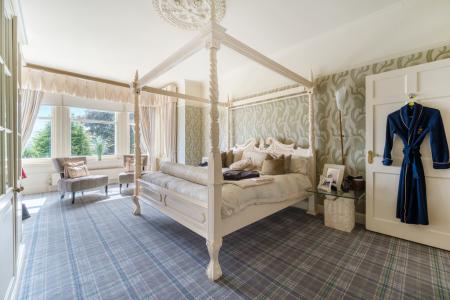 1344036-15-68b1be28d