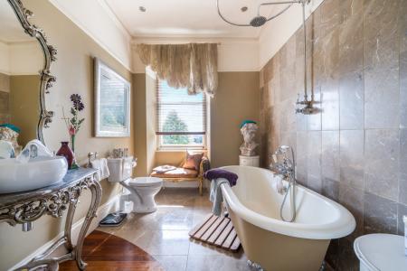 1344036-16-68b1be439