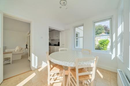 1349537-9-68c2b28786