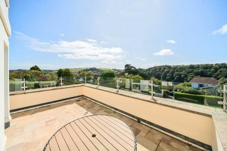 1349537-2-68c2b24caa