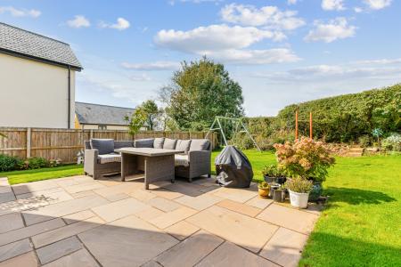 A08 - 11, Clover Par