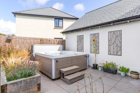 A09 - 11, Clover Par