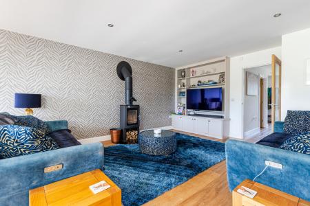 A10 - 11, Clover Par