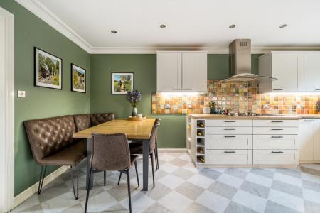 1373454-5-69023ce73e