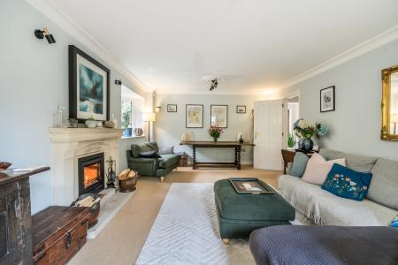 1373454-16-69023d07e