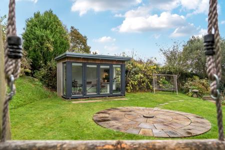 1373454-60-69023d8f4