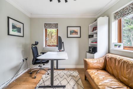 1373454-3-69023ce136