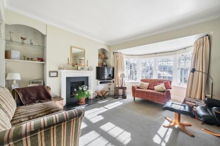 1372752-3-691b6aa050