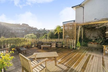 1388404-2-693d22d055