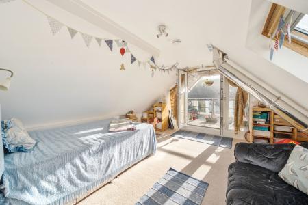 1388404-23-693d23921