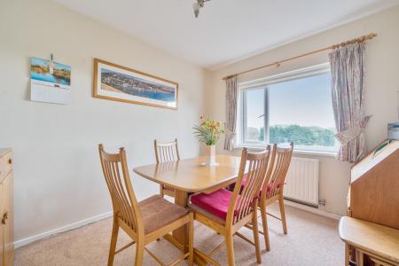 1384828-7-6929cd9fdf